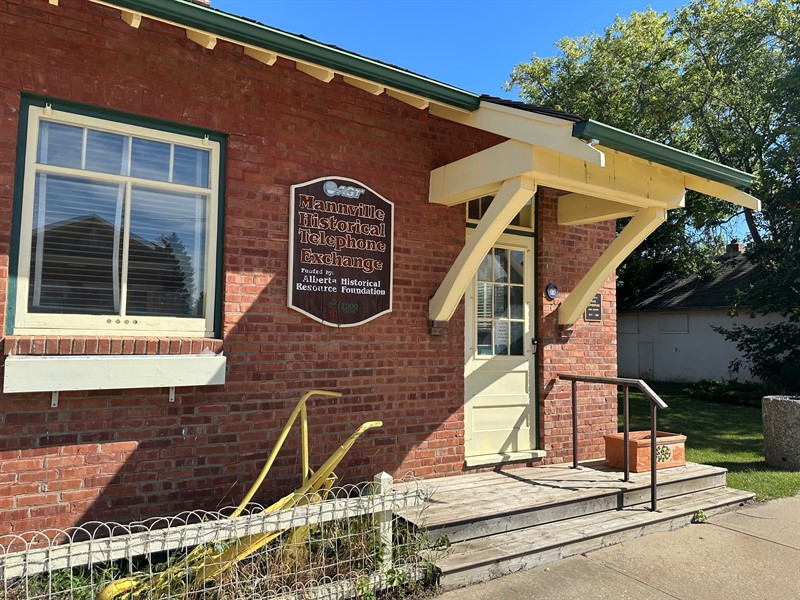 Mannville_Telephone_Exchange2